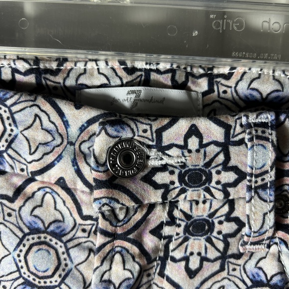 7 For All Mankind Sz 31 Stained Glass Mosaic Pink Blue Cropped Jeans POSH36 - Picture 9 of 16